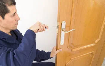 Locksmith Master Shop Daytona Beach, FL 386-312-7876 Locksmith Master Shop Daytona Beach, FL 386-312-7876 - 4-Locksmith-Help